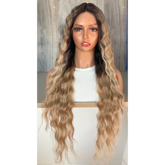 Ombre Blonde Wavy Lace Front Wig - Picture 3 of 7